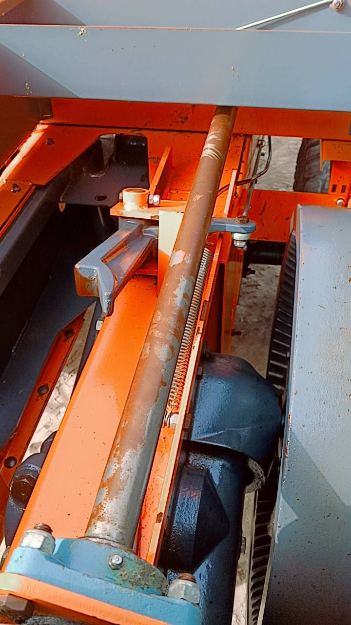 كابسه ايرانيه للبيع موديل 2024 مشتغله موسم واحد جاهزه للعمل مكفوله من الحيم وتبديل المكان واسط السعر عل رقم ***********
