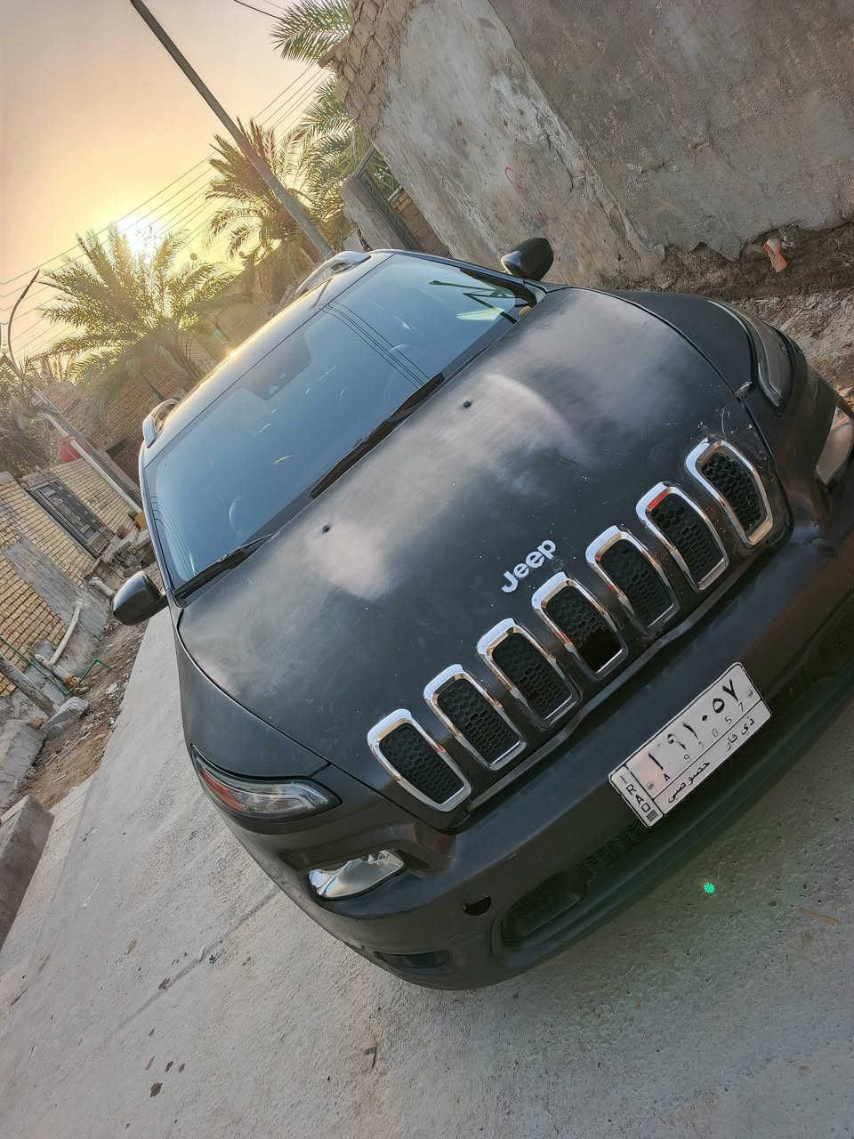 سياره جيب بزون مديل 2018
ماشي 96 نظيفه حداديه تخم داير دواخل جلد 
حادث جاملغ وبنيد بس 
السعر 115 قفل مكاني ناصريه سوق السيوخ 

***********
