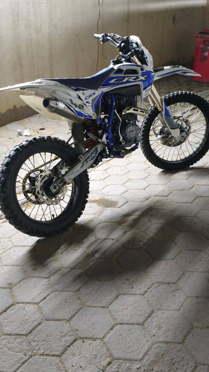 سلام عليكم دراجه للبيع {للبيع} قفاز CRX محرك 300cc وكيله ابن كركوك دراجه برغي ماعايزه مديل 2025 مكاني نجف حي جزيره سعر {  1600 } وبيه مجال


**إذا كنت صاحب هذا الإعلان وتريد حذفه لأي سبب، رجاءا أرسل رسالة إلى الدعم الفني**