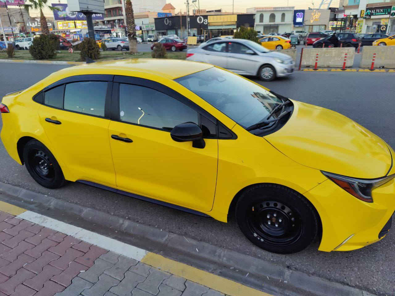 سلام عليكم  السعر 139 لبيع نقد فقط بدون قسط  وبدون مراوس فقط بيع كورلا موديل 2023 وارد امريكي موصفات LE  رقم كركوك دولي دفتر بانزين سياره با اسمي نقابه صفر شرط التحويل رادار تحكمات اوتو هولد توقف ذاتي قياده الي تايرات صدر كله جديد  
فقط التبريد كمبريسر واكف بدون نواقص  سياره جاهز 
ضرر السياره سقف معجون وبنيد وجاملغ مبدل بدون دواخل بدون شواصي  مكاني كركوك 
***********
