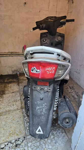 سلام عليكم دراجه سكنس فحل ياباني نوزل دراجه شغاله سلف هندر 
بس بيه تخيره بل تشغيل 
السعر 650 وبيه مجال 
المكان بغداد مشتل 
***********
