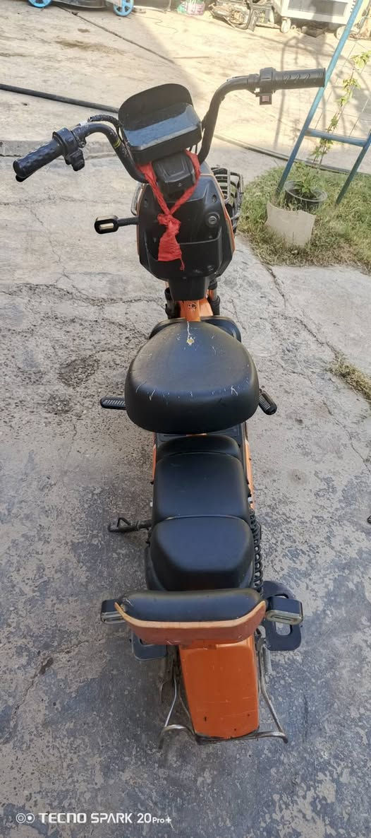 بسم الله الرحمن الرحيم
للبيع ماطور شحن موديل 24
بطاريه عدد4 سرعه 80
سعر 250 الاتصال ***********

