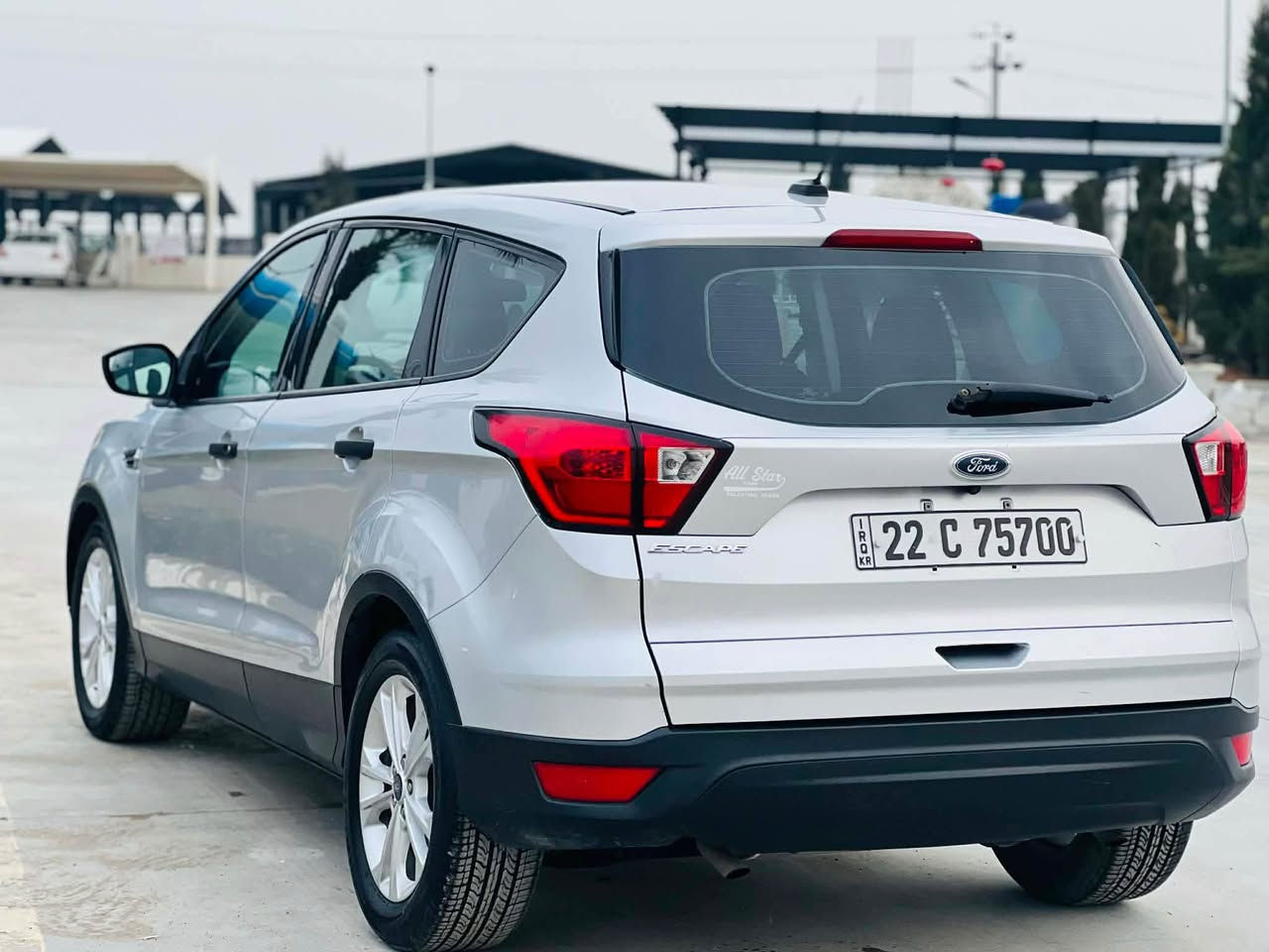 فۆرد ئيسکەيپ ۲٠۱۹ مەکينە ۲.٥ مەرغوب بئ تۆربۆ لۆک لۆک نمونە لەجوانی سەنەوی نوئ بەناوی خۆمانە گيئرومەکينەوکارەبای کرانەوە  گشتی بەشەرت يەک دينار مەسرەفی تيانيە بەشەرتی دەوەستا  سەيارەکە يەک دەستەو ۷٦ رۆيشتوە دوجملخ پەڵەيەک دەرگا سبوخ بئ ناو بئئ ئرباگ  نوکە دەرزی  ناوی نەگرتوە ۱۱٤ گەڵاو کەمئ مەجال ژ م ٠۷٥٠۱۱۱۷٠۲٦
٠۷۷٠۱۲۳٠٥۲٥ رانية, السليمانية
