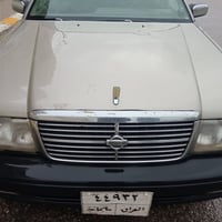 موديل 2002 • ورقه كلار • صبغ بنفسه