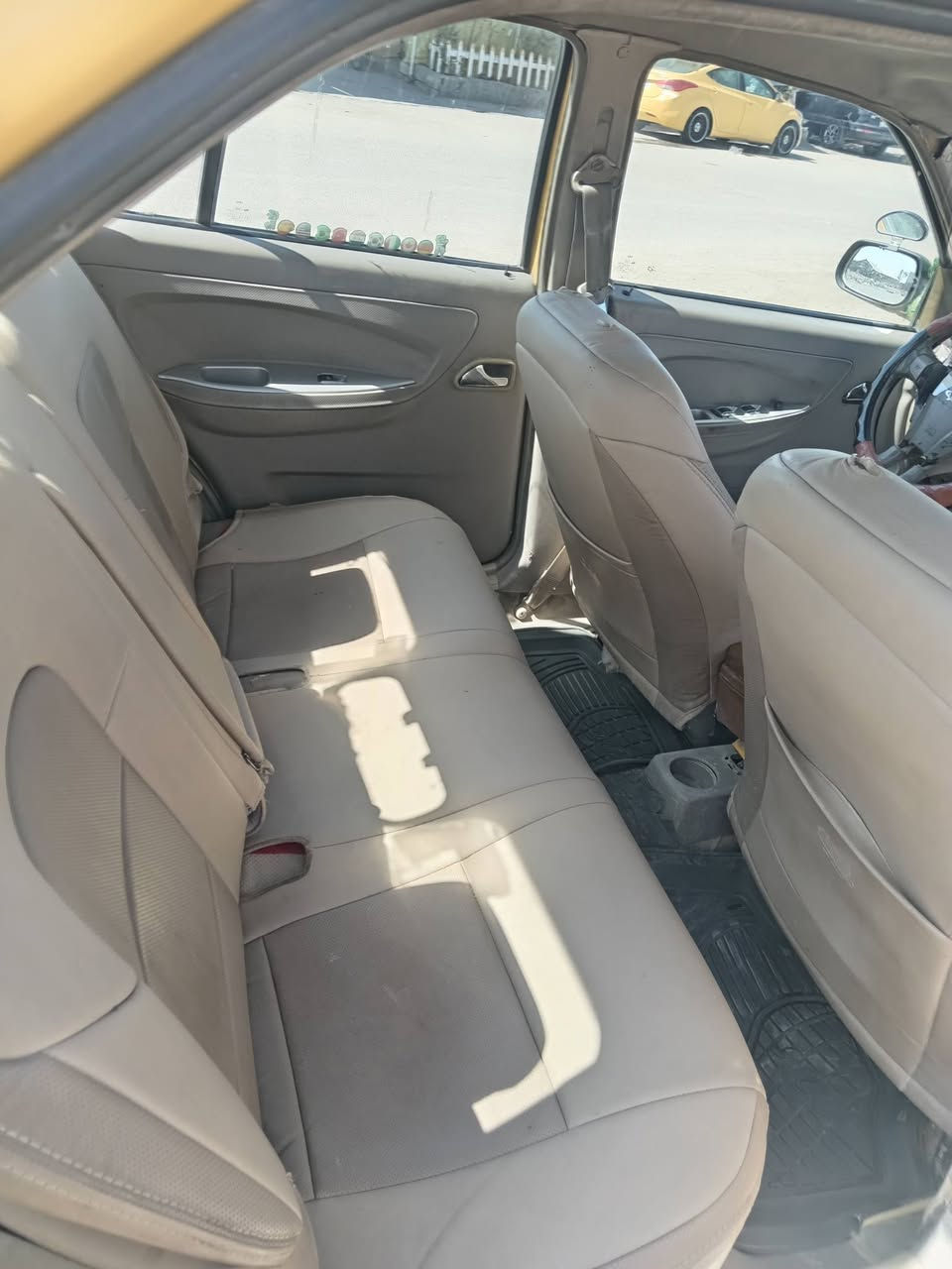 عمي سلام عليكم سياره شيري كوين موديل يدعش سياره حلوه الكشر كفاله كير كفاله المكينه بيه شويه خيط بخار بس حلوه وخير من الله السعر 26 وبيه مجاا مكاني بابل محاويل ***********  للنتصال
