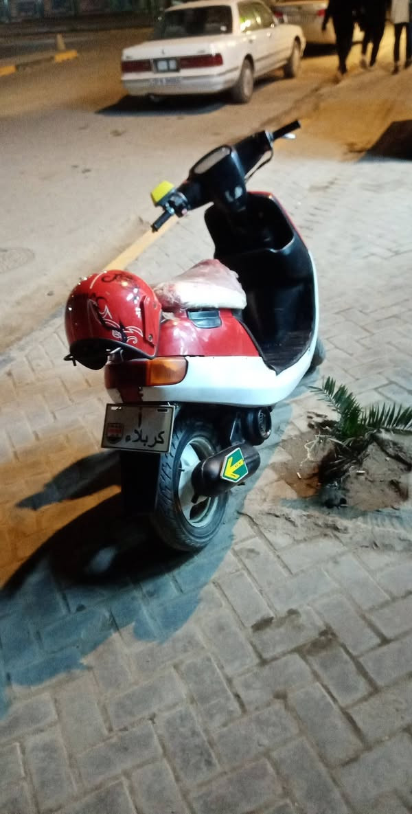 بطة خطين جاهزة سلف هندر كهربائيات شغالة من الطول للطول شاصي كفالة مفتوحة مرة وحدة ع ايدي تجفيتتها كلش حلوة مكينة ناعمة شلعة ومعدل مرتبات
اشاير يمين ويسار + 4 اشاير
 + لايت + هورن + سلف كلة شغال 
بريكات امامي خلفي شرط خياط بالمكان 
دراجة شوفت العين نازكة مرتبة سعرها 300 وبيها مجال
مكانها #ديوانية مركز المحافظة


**إذا كنت صاحب هذا الإعلان وتريد حذفه لأي سبب، رجاءا أرسل رسالة إلى الدعم الفني**