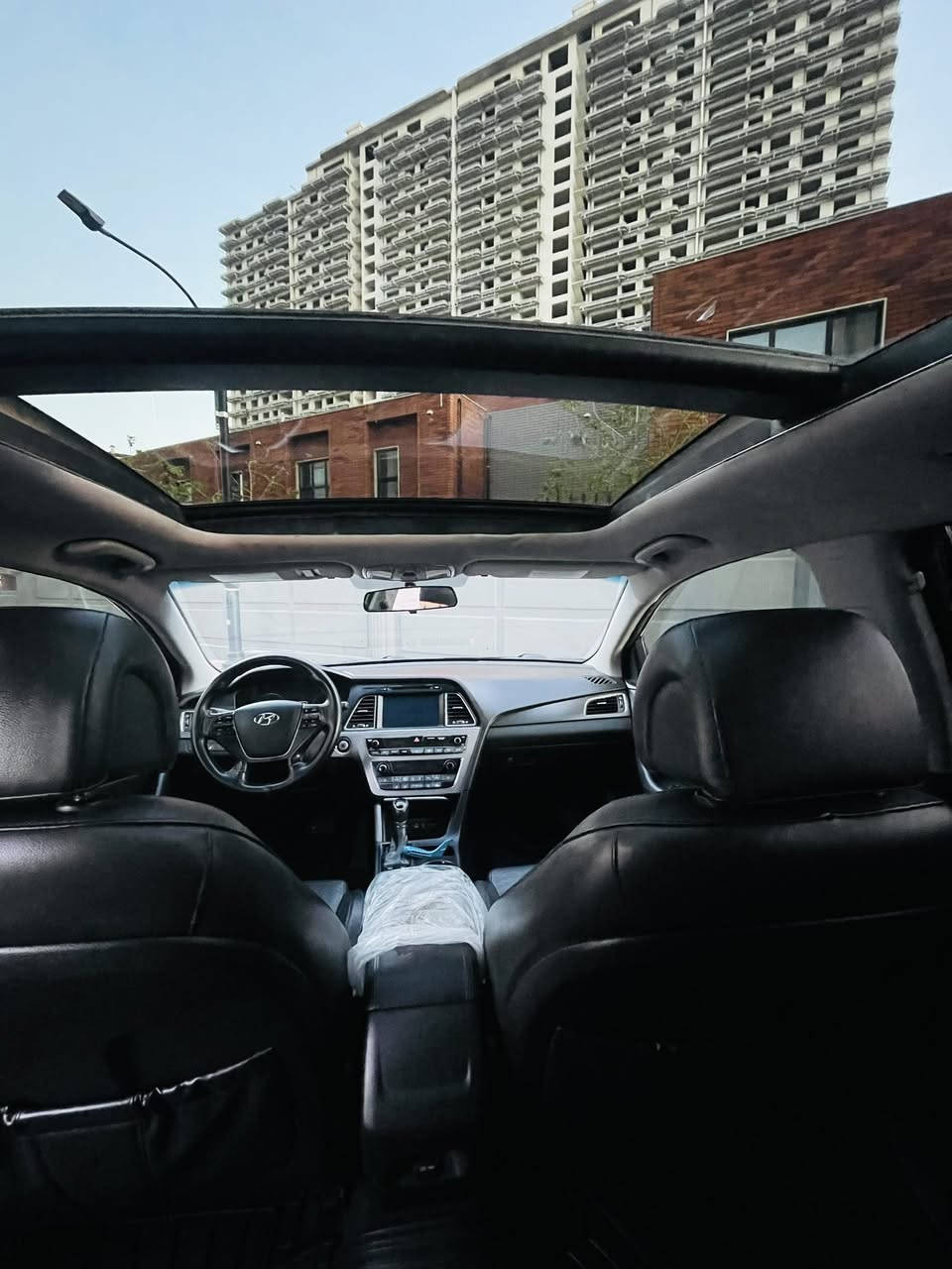 ماشاللە
سۆناتا
مۆدێل:-٢٠١٧
مواسەفات:-فول فول
پانۆراما
کوشنی پێشەوە :-هیتەر
کوشنی دواوە :-هیتەر
کوشن کارەبا
سوکان:-هیتەر
کوشن :-جلد
ڕاداری:-سەکن و سایەق
پێش و دوا لید
بەسمە
ئاوەنەی :-ئیشارەت
دەبڵ:- گێڕ
دەسک:-نیکل
دەرگا:-بەسمە

گێڕ و مەکینە و تەقە و ڕەقە بە شەرت

تەحویل غرامە بە شەرت

٣ پارچە و پەڵەیەکی بۆیاخە

***********
