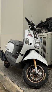 بوليس حاويه ما عايزه اي شي كله جاهزه برغي ما مفتوح بيه مكان نجف ويله ا...