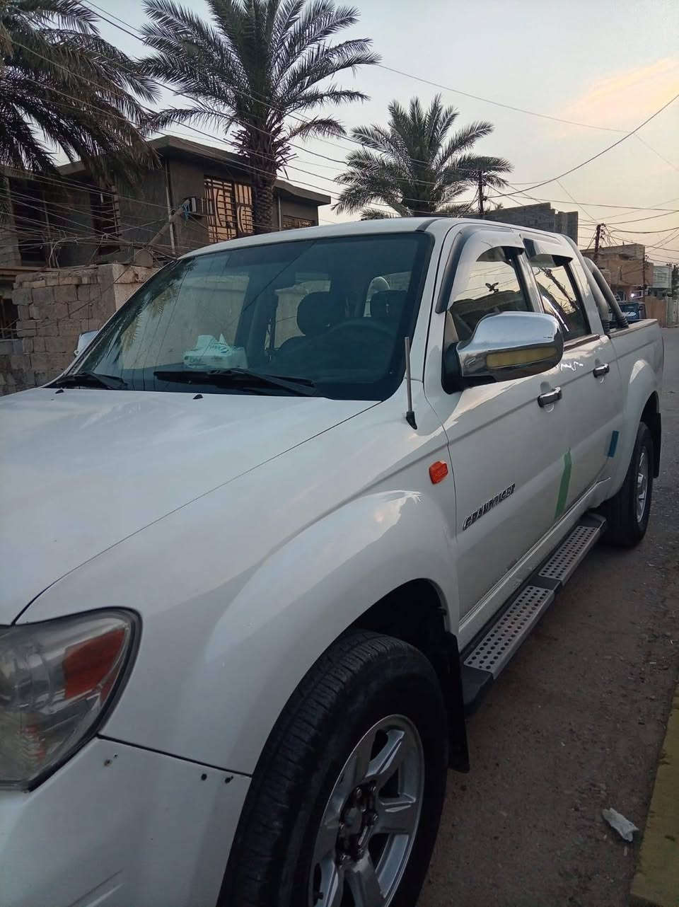 بيك اب كراني موديل ٢٠١٨ محرك على وضع الشركه تبريد تدفئه شغال كهربائيات كلها شغاله
 تخم تاير صدر أمامي وخلفي ٨٠ / ١٠٠ رايد ها مراوس بجنبي H2 2014 ***********
العنوان بغداد
