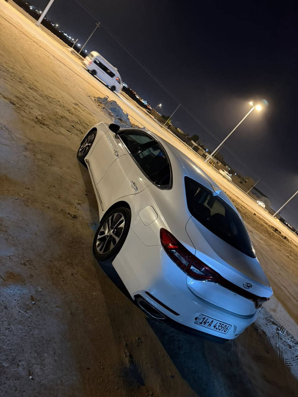 سلام وعليك ازيره مديل 2018 وارد كوري مكفوله من ضربه وتبديل جديده جهازه مكينه سنه سلندر غاز فول عده بنورما سعر 117 بيه مجال قليل العنوان بصره رقم الهاتف ***********
