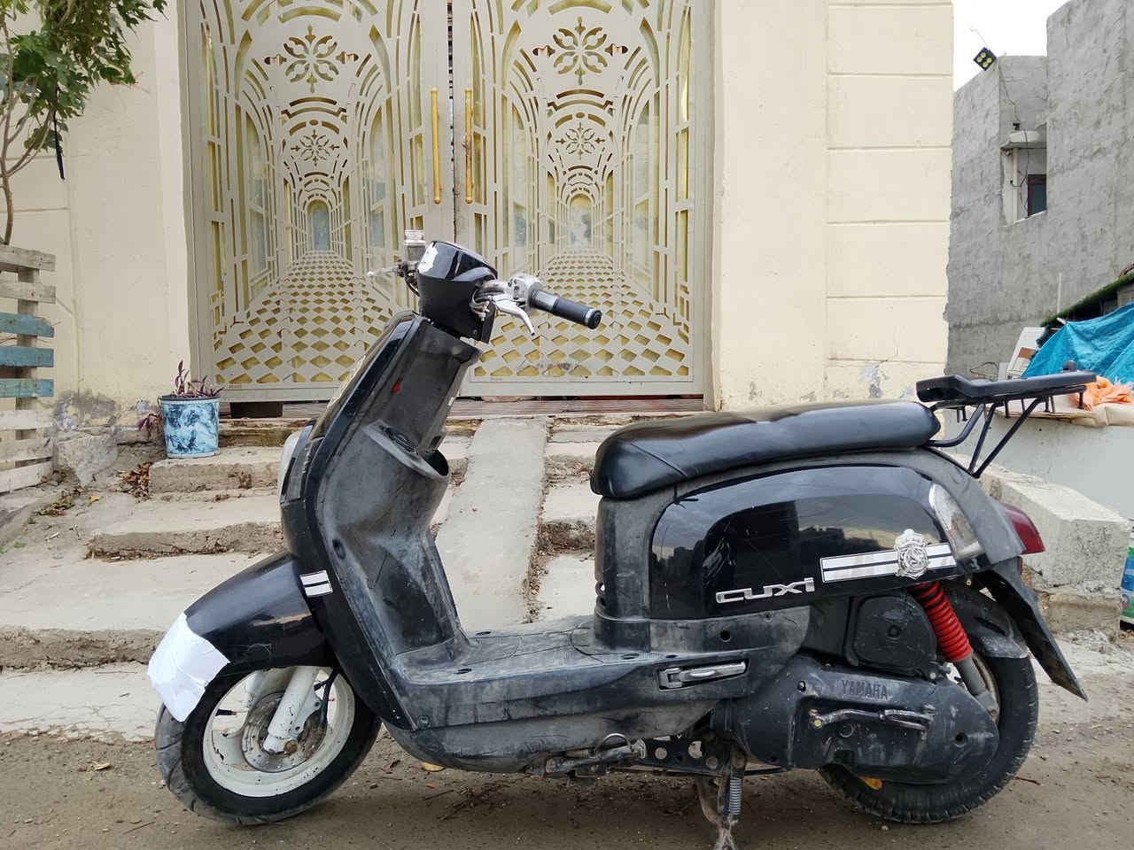 السلام وعليكم ماكس بوليس للبيع كامله مكمله كل نقص مابيه نقص فقط باتري من عده لباتري مابيه نقص تجي وتشوف الدراجه بلاد 49 كفر بلاد ختم واحد الدراجه خرسه كله شغاله سلف هندر كهربائيات كله شغاله شلعه معدل فول المكان ديالى بعقوبة السعر 550بيه مجال حك الجيه ***********
