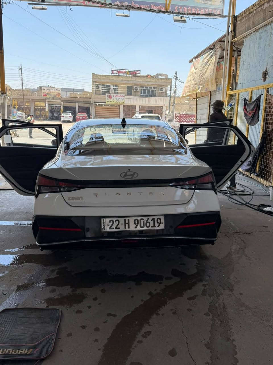 السلام عليكم الأنترا 2024 تجمع  السونار مرفق بل منشور سياره جديده مناقصها شي رقم اربيل تحويل او وكاله ب أسمي مكان السياره بغداد س 130 وبيها مجال شي بسيط ***********
