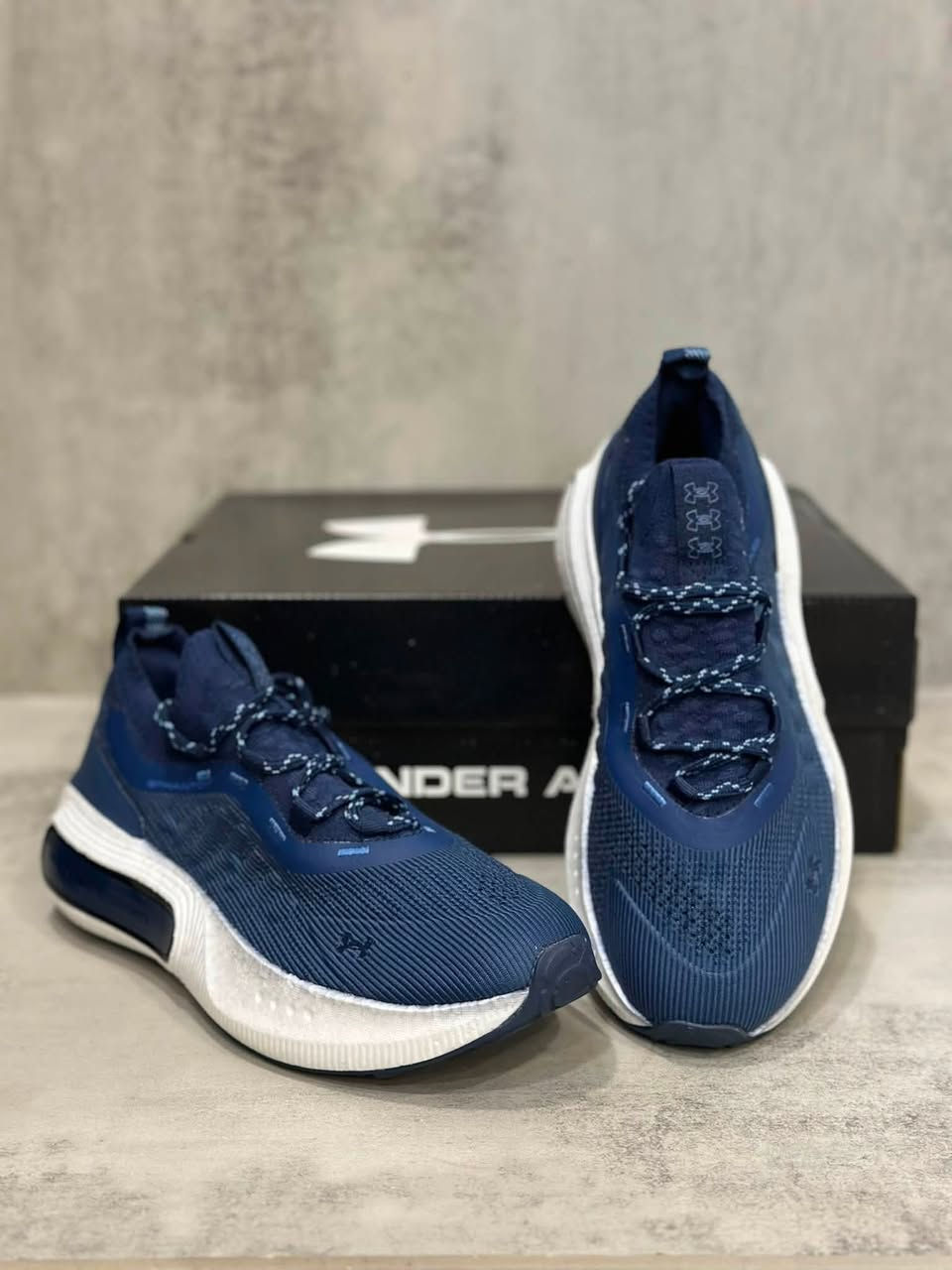 🔥 مو كل حذاء رياضي ينجح يجمع بين الراحة والأناقة بنفس الوقت… لكن Under Armour Phantom 4 قدر يسويها بسهولة.

إذا تدور على حذاء مريح للمشي اليومي، الدوام، الجيم، وحتى الطلعات، فهذا الموديل يقدم تجربة ممتازة بفضل تقنية UA HOVR+ اللي تساعد على امتصاص الصدمات وتوفر إحساس مريح مع كل خطوة. كما يتميز بتصميم عصري يشبه السنيكر الكاجوال أكثر من كونه حذاء رياضي تقليدي، لذلك يلبس على مختلف الإطلالات. 

✔️ راحة استثنائية
✔️ تصميم شبابي أنيق
✔️ مناسب للمشي والاستخدام اليومي والجيم
✔️ خامات عالية الجودة من اندر آرمر

📦 التوصيل متوفر إلى جميع محافظات العراق

للطلب والاستفسار مراسلة أو الاتصال: ***********

#UnderArmourPhantom4 #ترندي_سنكرز #trendysneakers
