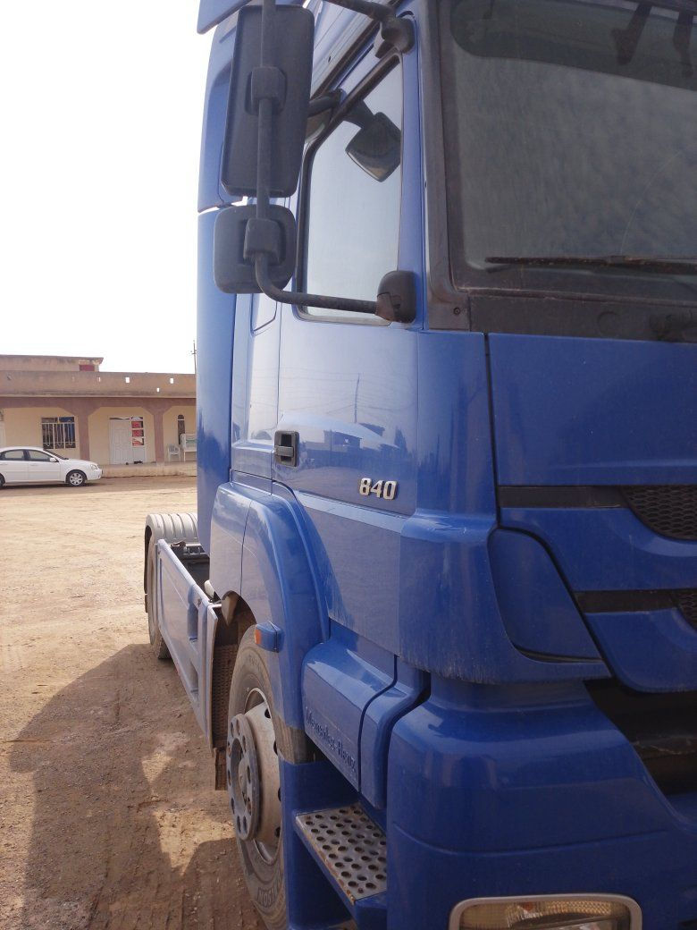 سلام عليكم اكسور راس تريله سنويه بوحد موديل ٢٠٠٦ كير كهرب سياره جاهزه للشغل سعر ٢٢٥ وبيها مجال رقم موبايل ***********
