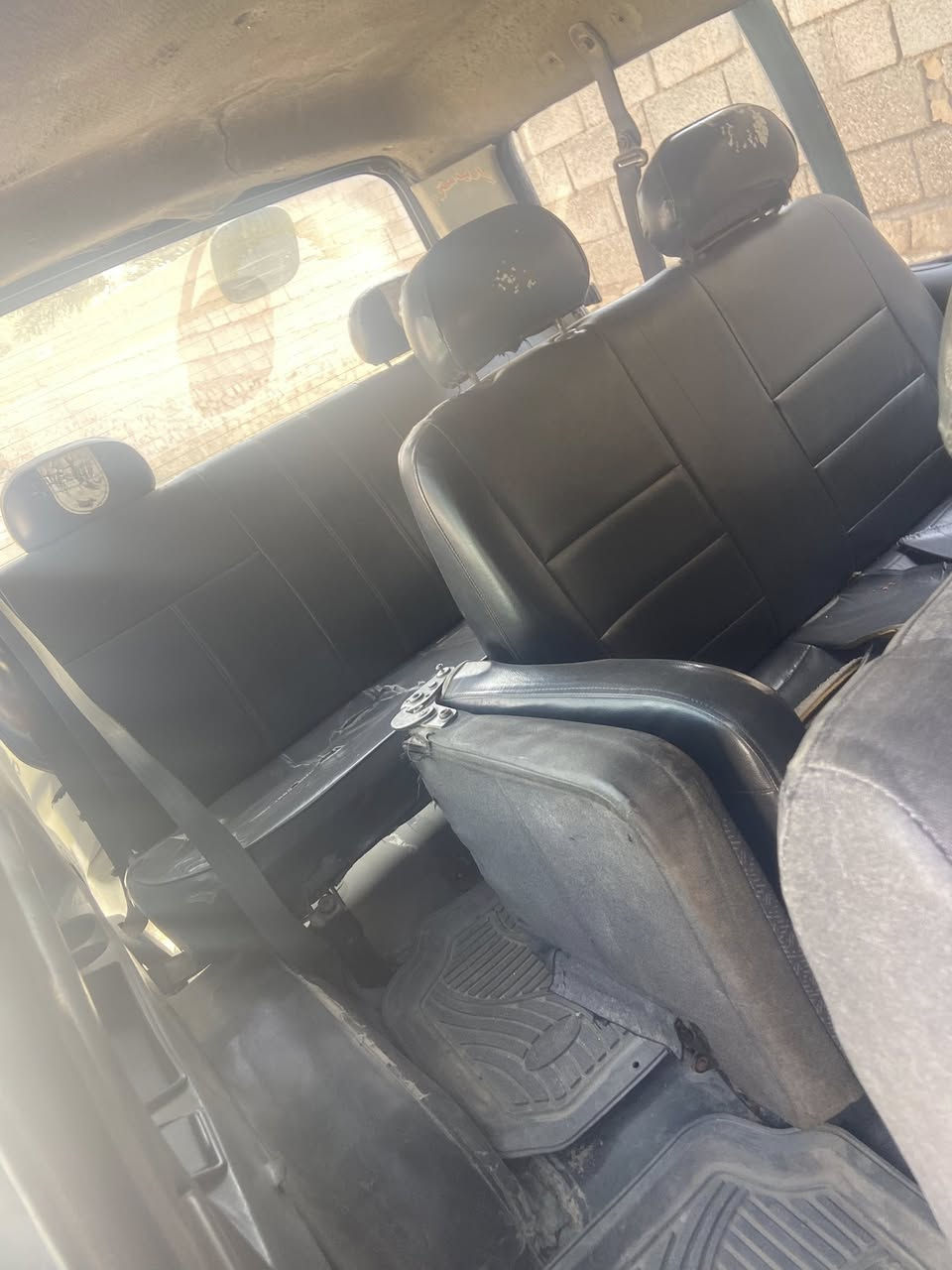 السلام عليكم للبيع كيا بريجو موديل 1996  بأسمي مكان السيارة الأنبار سيارة مصبوغه للبيع عام جاهزه من كلشي مكفولات المكينه والگير والاكسن سنويه لل 27دواخل بلاد كله جديد بالخير وبالعافيه على اللي تصير من نصيبه. السعر 75 وبيه مجال للتواصل يوجد واتساب ***********
