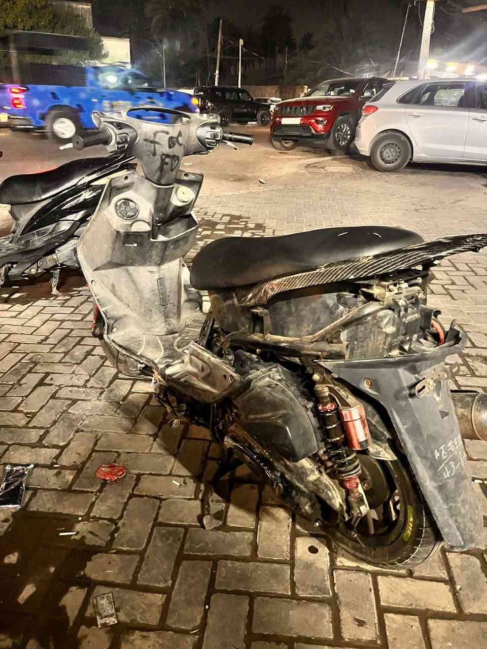 سكنس فحل بيها سبايدر وواقيه مال صالنصه كاربون فايبر الياف اصل دبلات رياضي روله رياضي بوشه 58 ونص صالنصه رياضي دراجه خير من الله نقصها رايجز سلف وبيه تبخير  سعر  400 وبيها مجال حك الجيه  مكان الاعضميه


**إذا كنت صاحب هذا الإعلان وتريد حذفه لأي سبب، رجاءا أرسل رسالة إلى الدعم الفني**