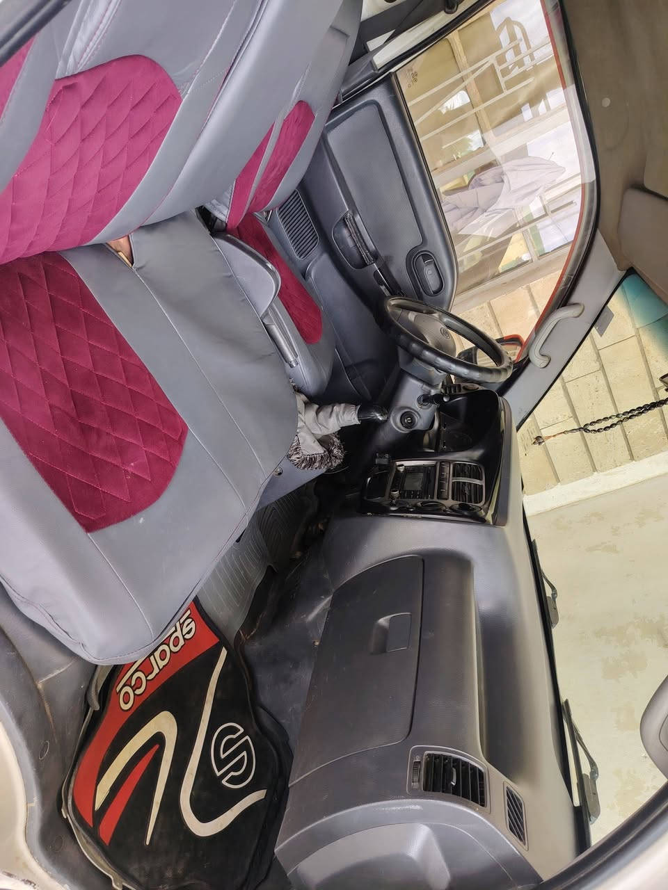 السلام عليكم كيا للبيع موديل 2012 رقم دولي سنويه جديده لثلاثين جاهزه ومكفوله من كلشي سياره جديده السعر 108 وبيها مجال قليل وبيع نقد فقط للاتصال ***********
