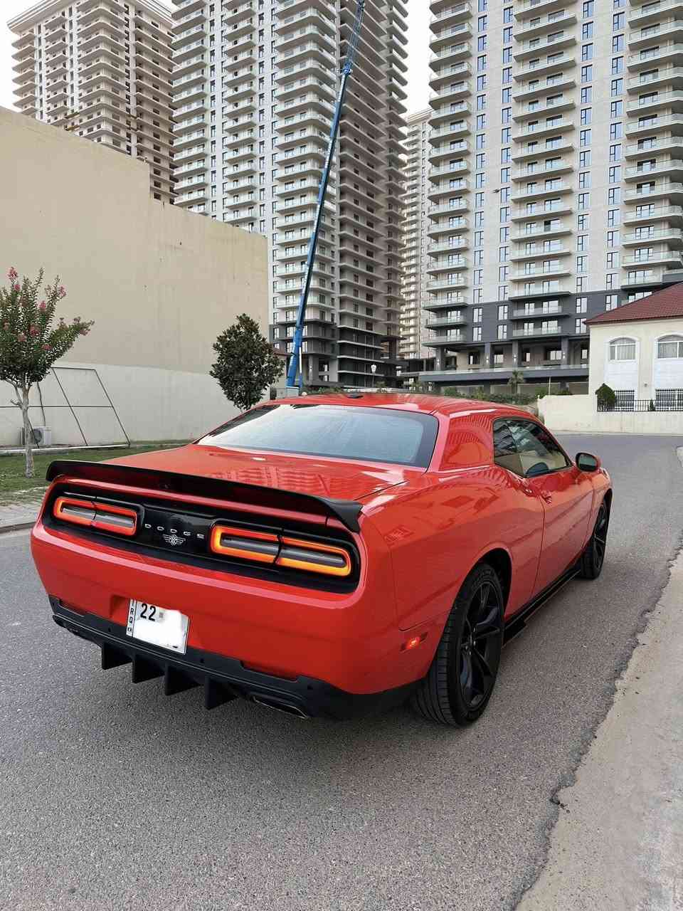 سلام عليكم 
دوج جالنجر للبيع 
مديل ٢٠١٩ لون برتقالي 🍊 مميز محرك ٦ سلندر توو ويل 
ماشيه ٩٣ الف
محرك كير مامفتوح تبريد كهربائيات حجر اكزوز كل شرت حداديه تخم تاير جديد بنزين كل بس محسن و دهن موتل + بنزويل اي كلوب خلل مامشتغل بل شاشه
مواصفات :- شفتات ستيرن + شاشه كاربلي سماعات الباين + تشغيل عن بعد + ويل ٢٠ …..
*بيها صبغ جاملغ و باب بدون دواخل + بنيد بدون شاصي بدون ارباك حادث خفيف حتي راديتر بلادي و عليها سستم صوت كزوز اصلي 
سياره نظيفه جاهزه بدون مصروف كلشي منها جديد سنويه رقم اربيل سنويه هزه جديد بأسمي تعويل غرامات مباشر
السعر ١٨٧ 
رقم الهاتف + واتساب***********
