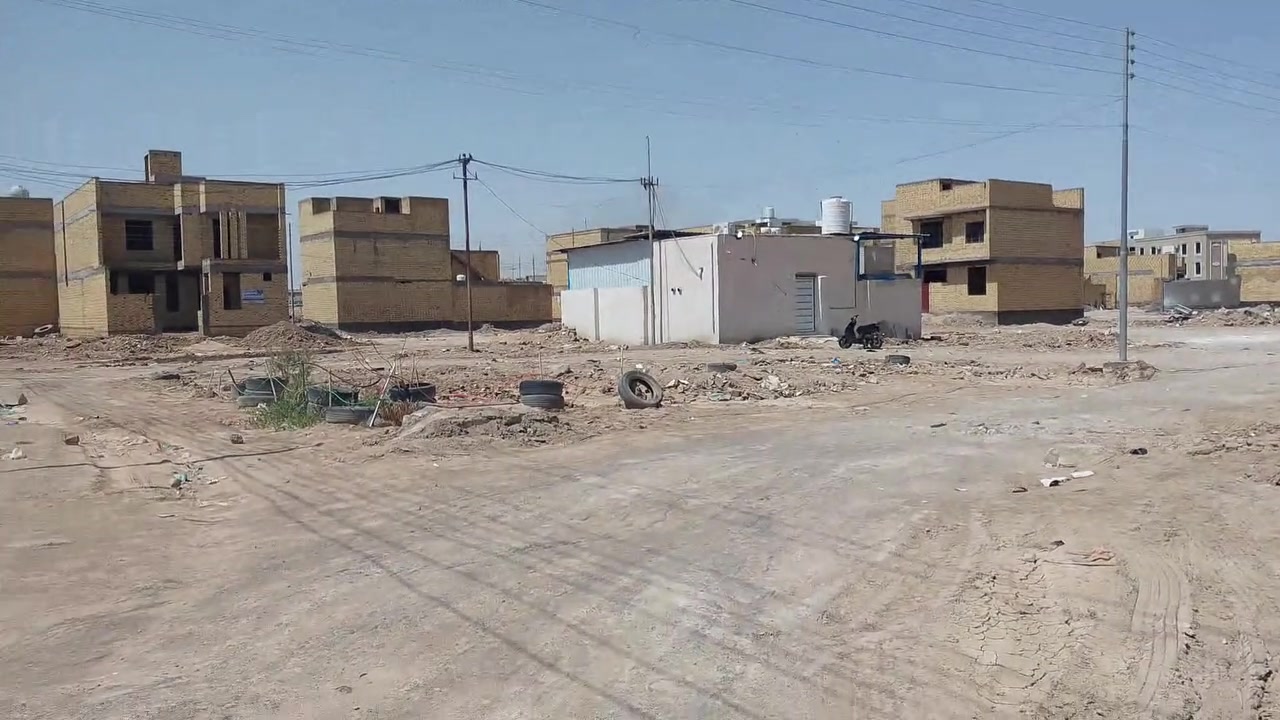 ***********
لبيع الموحيه37381 شارع البانزين خانه
