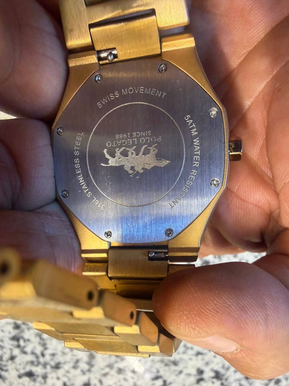 POLO LEGATO. ULTRA THIN
بسعر ٣٠ الف دينار  ، الساعة تعمل بشكل ممتاز 
يوجد فديو توضيحي في التعليقات


**إذا كنت صاحب هذا الإعلان وتريد حذفه لأي سبب، رجاءا أرسل رسالة إلى الدعم الفني**