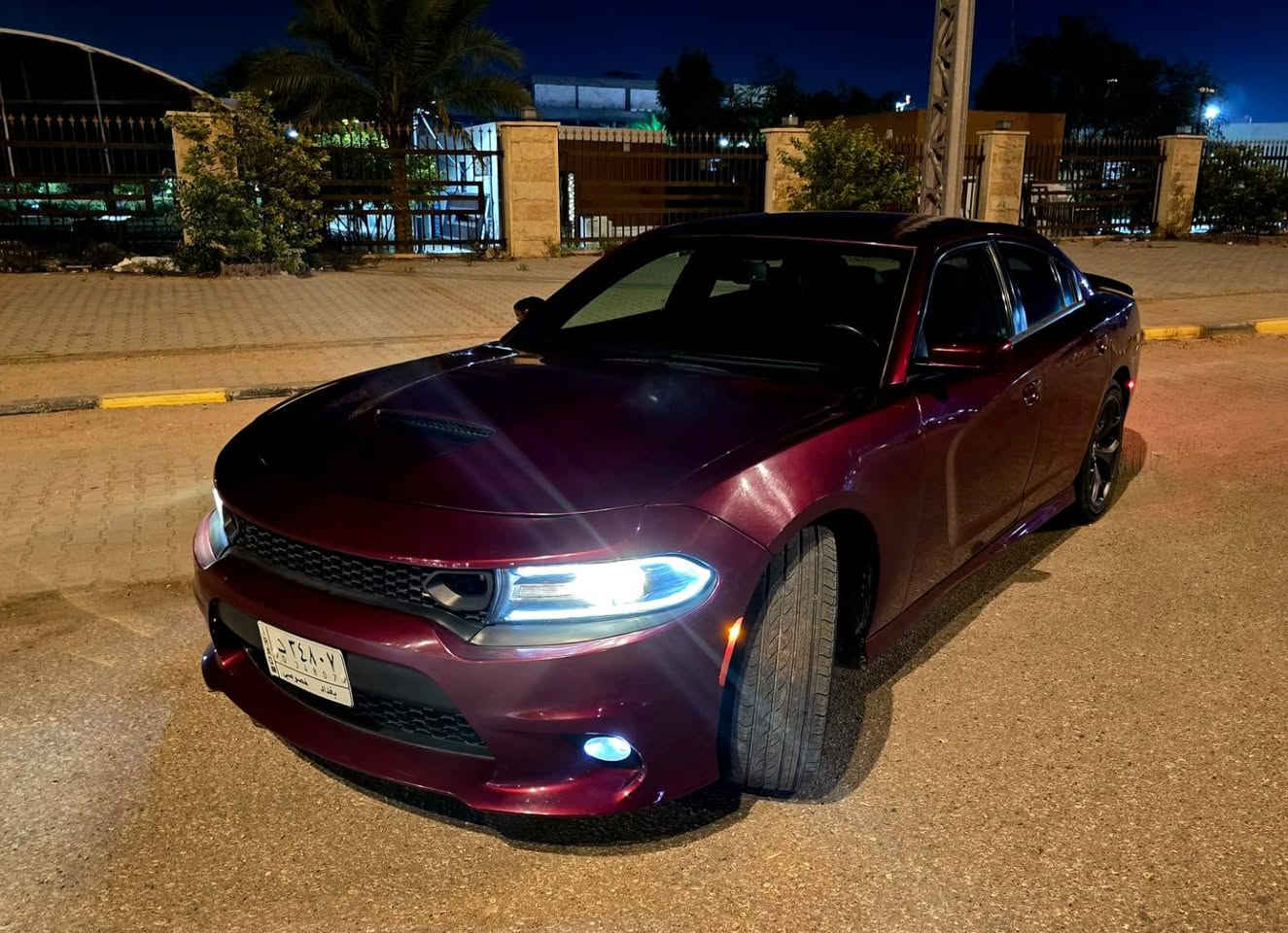 السلام عليكم 
للبيع أو المراوس ب أوباما 2016 اللون ابيض 
جارجر 2019 جي تي أصل تو ويل ماشية 165 كم محرك 3600  رقم بغداد مشروع وطني سنويتها لل2028 عليها ادامة كاملة من جميع النواحي اي نقص ما بيها حداديتها جديدة تخم تاير جديد منظومة تبريد جديدة حادثها جاملغ وبنيد مكانها نجف سعرها 208$ الي ميعجبه السعر ان شاء الله يحصل اغاتها اي استفسار على الرقم ***********  اتصال او واتساب
