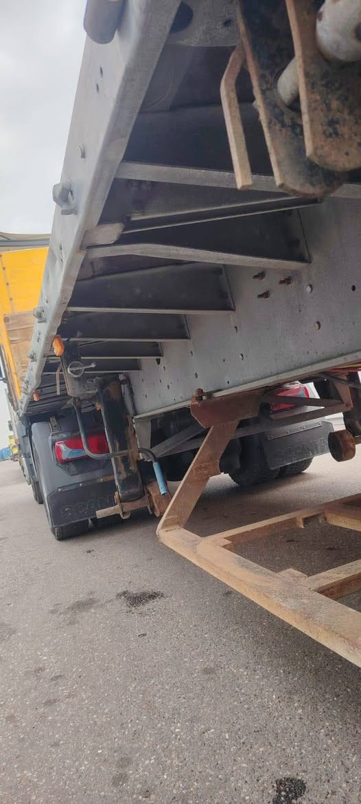 سلام عليكم سكانيه 2011فلات لبيع مكينه 420 عرجه G سنويه ما مانتهيه شرط تحويل مكفوله عامه 
مكلف بل نشر هاذه رقم راعيه ***********
