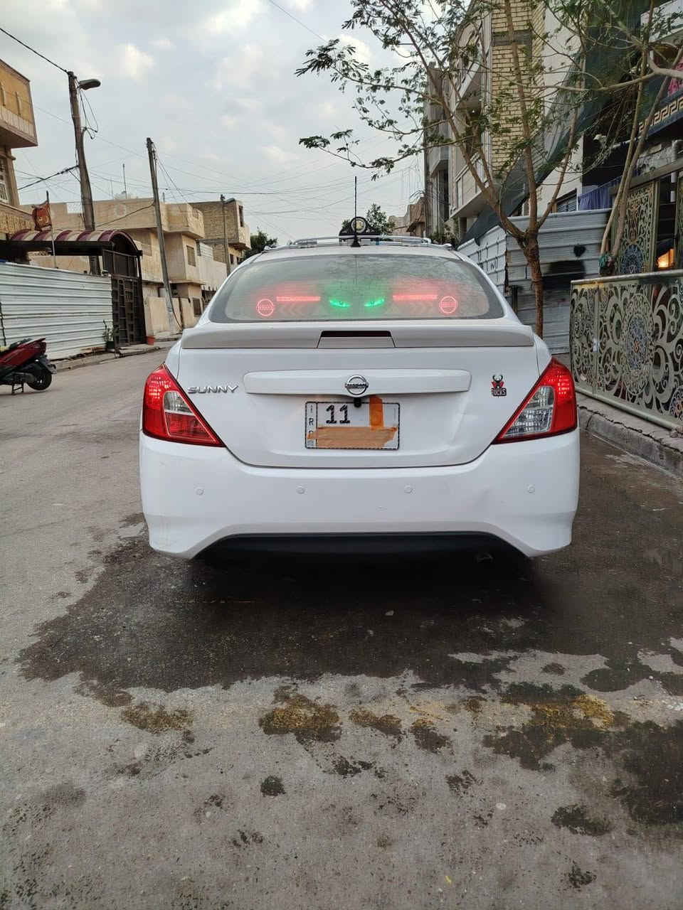 الهم صلي على محمد وآل محمد
السلام عليكم شباب 
نيسان سني 
موديل 2021 
كفاله عامه ماعده طخه بل جاملغ المامي فقط شويه بل براكيت مال دعاميه 
سياره احله من صور بعد شرط 
هزه جديده فحص جديد 
سنويه جديده 
بسمي شرط التحويل 
مكان بغداد الكظميه 
بيع أو مراوس حسب القناعه 
الاستفسار *********** 
السعر 118 بيها مجال حق الجيه فقط
