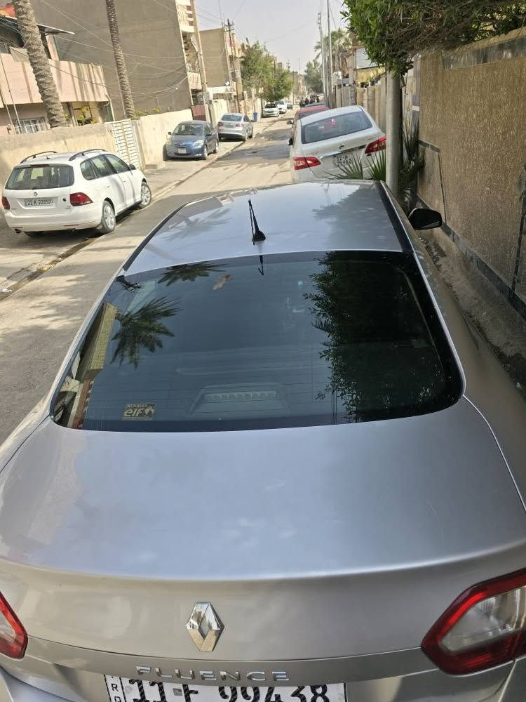 للبيع رينو فلونس جديده مال شركه العامه
موديل 2013 ماشيه ٢٥ كم فقط
بالنسبه الموديلها تعتبر زيرو
محرك قبغ اصفر المرغوب 
يجي كير atf
كفاله من كلشي فقط بيها الجاملغ الخلفي 
طخه على وضعها ممصلحه
على ايد وحده من الشركه
رقم بغداد الجديد 
هزه جديده
مكان السياره بغداد المشتل 
السعر 78
للاستفسار 
***********
*********** بغداد, العراق
