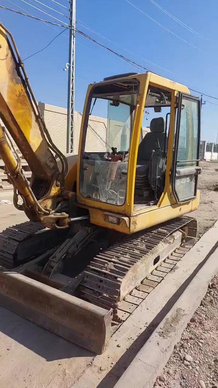السلام عليكم
حفارة كوماتسو حجم 75 سرفة رقم انبار موديل 2006 ، التفاصيل ب الفديو وللتواصل خاص


**إذا كنت صاحب هذا الإعلان وتريد حذفه لأي سبب، رجاءا أرسل رسالة إلى الدعم الفني**