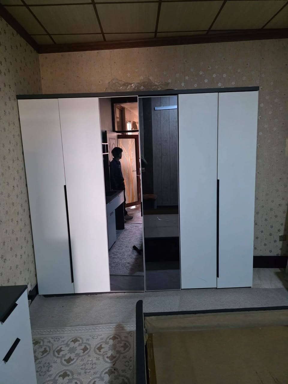 غرفه نوم ماركه ديوانه نضيفه حيل وقويه سعره 700وبيه مجال للاستفسار ***********
