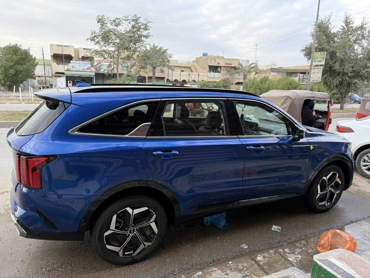 السلام عليكم للبيع سورينتو 2021 أمريكي فول مواصفات السيارة فول رقم بغداد ماشي 57 ميل
بصمة بنوراما كشنات جلد و كهرباء و تدفئة و تبريد و كامرة خلفية و رادار امامي و حساسات امامية خلفية و صندوق كهرباء سيارة فول 

حادثها جاملغ  فقط ايرباك استيرن و دشبول باقي سيارة مكفولة 

مكان السيارة بغداد 

رقم الهاتف ***********
