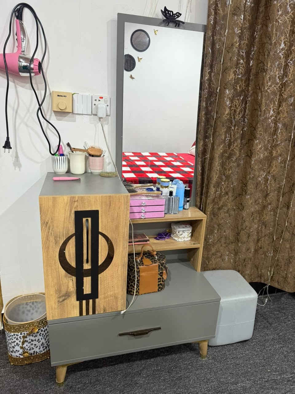 لبيع مراسله على رقم ***********
