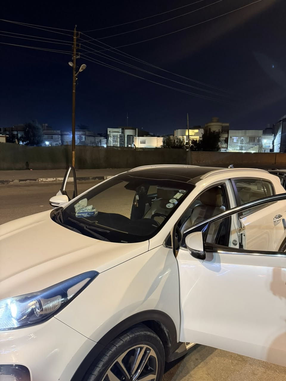 السلام عليكم سبورتج خليجي ٢٠٢٠ gt-line ماشيه ٩٦ الف كيلو فول مواصفات رقم اربيل سيارة نظيفه وملاحظات بسيطه العنوان كربلاء حي الحسين
***********
