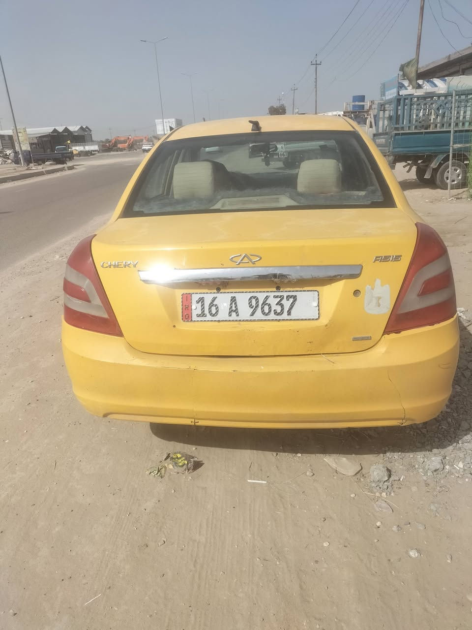 السلام عليكم سياره شيري موديل 2012 للبيع مكينه وقير وحداديه ما بيهن شي كهربائيات شغه طائرات جدد فقط بس البيبان بيهن خياس سياره جاهزه رقم انجليزي دولي ب 22 وبيها مجال المكان الديوانيه قضاء غماس ***********
