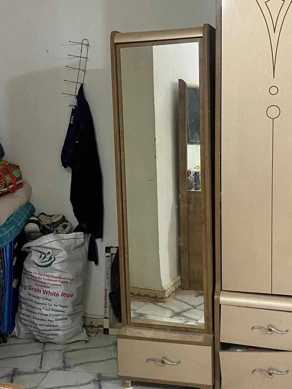 غرفه نوم تركي كبيرة 
السعر السابق مشتري ب٣ مليون
السعر الحالي ٨٠٠بي مجال 
العنوان الشهداء


**إذا كنت صاحب هذا الإعلان وتريد حذفه لأي سبب، رجاءا أرسل رسالة إلى الدعم الفني**