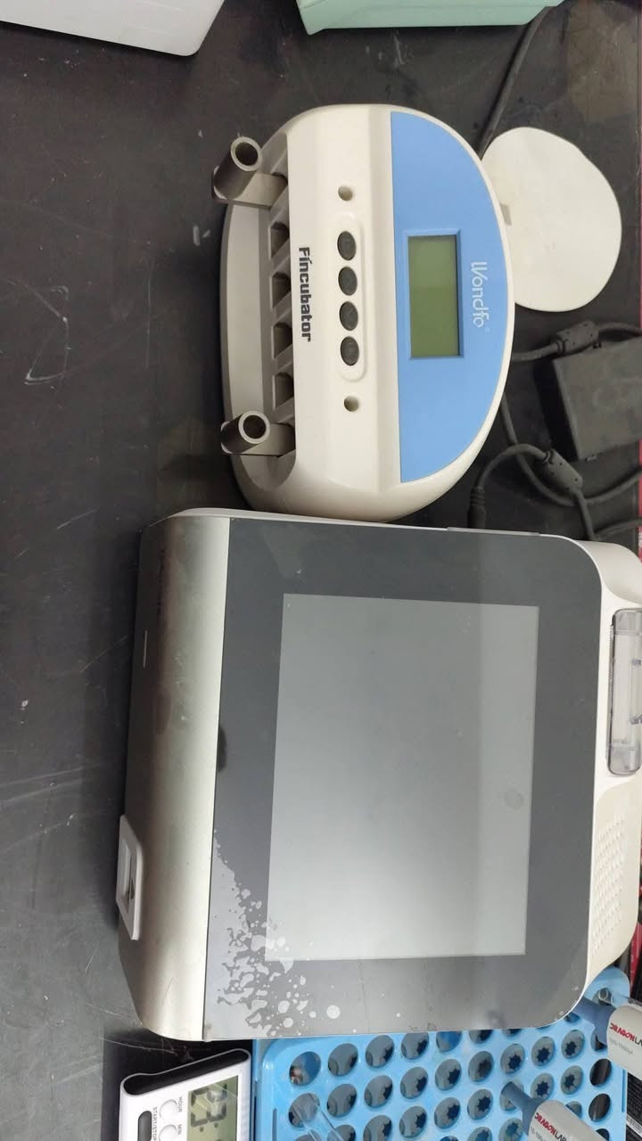 أجهزة مختبر للبيع للتواصل اتصال وتساب ***********
