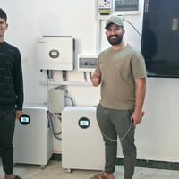 طاقة شمسية • انفيرتر ٦ كيلو • بطاريات ١٠ كيلو