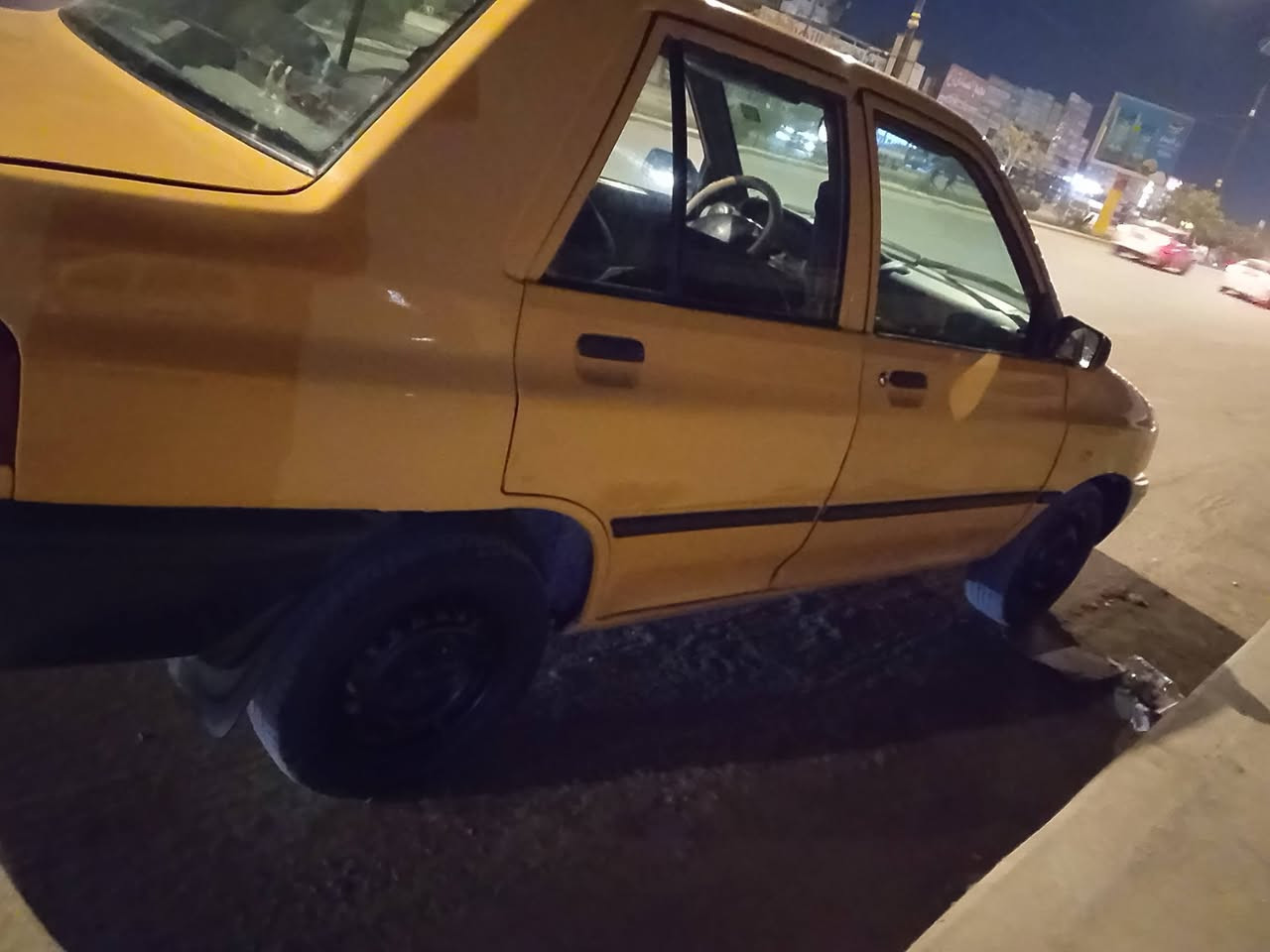 يا الله للبيع سايبه موديل 15 رقم كربلاء
مالكها بلحله سياره تحويل مباشر للمشتري 
مكينه وكير حداديه كفاله  باقي سياره جديده من كلشي 
عنوان حله حي نادر سعر 32 بيه مجال 
***********
***********
