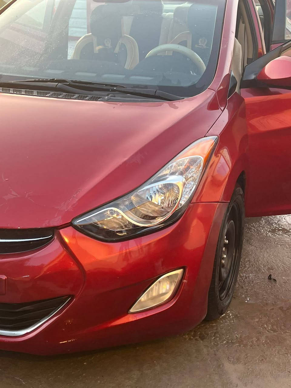 لنترا أمريكي 2013 . بغداد  داخل بيجي سياره ممتعوبه تخم تاير صدر جديد بيها جاملغ أمامي معمر وبنيد بي صبغ موجود سونار ها سعرها(105) بيها مجال (***********)(***********)
