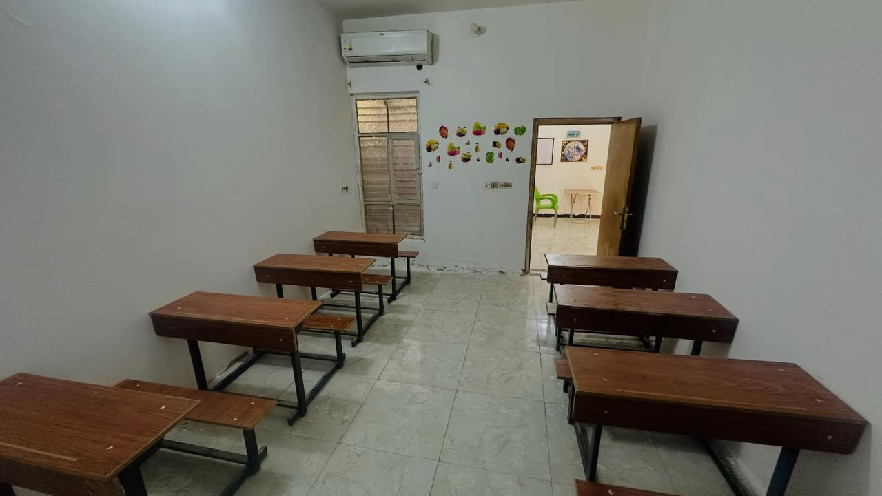 📢✨ إعلان مهم لكل أولياء الأمور الطلاب ✨📢

🚀 بدأت رحلتنا نحو التميّز والتحصيل العلمي 🚀 📚📖 
دورتنا الشتوية تنطلق يوم الاثنين المصادف 2/2/2026 🔥

✅ شرح مبسّط ✔️ متابعة فردية ✔️ دعم وتحفيز مستمر ✔️ أجواء دراسية راقية ومريحة
✅اسعارنا تنافسية ونظام التقسيط 
🎯 إذا تحب ابنك أو بنتك يكون ضمن المتفوقين.. مكانهم ويانه!

📅 المقاعد محدودة.. لا تفوّت الفرصة! 📲 للحجز والاستفسار راسلونا 

التفوق قرار.. وبداية النجاح تبدأ من هنا 🌟 ***********

📍مركز الابداع _الديوانيه_حي الشرطة الاكاديمية
