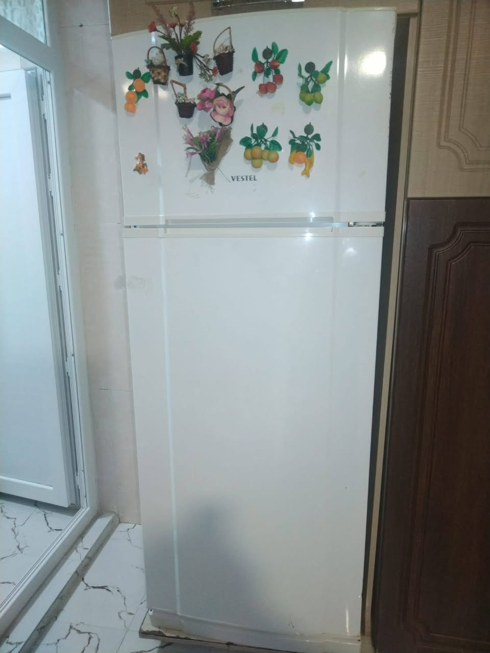 للبيع الثلاجه 200 والغساله 150 اخو. الحديد وبي مجال‏‪***********‬‏
