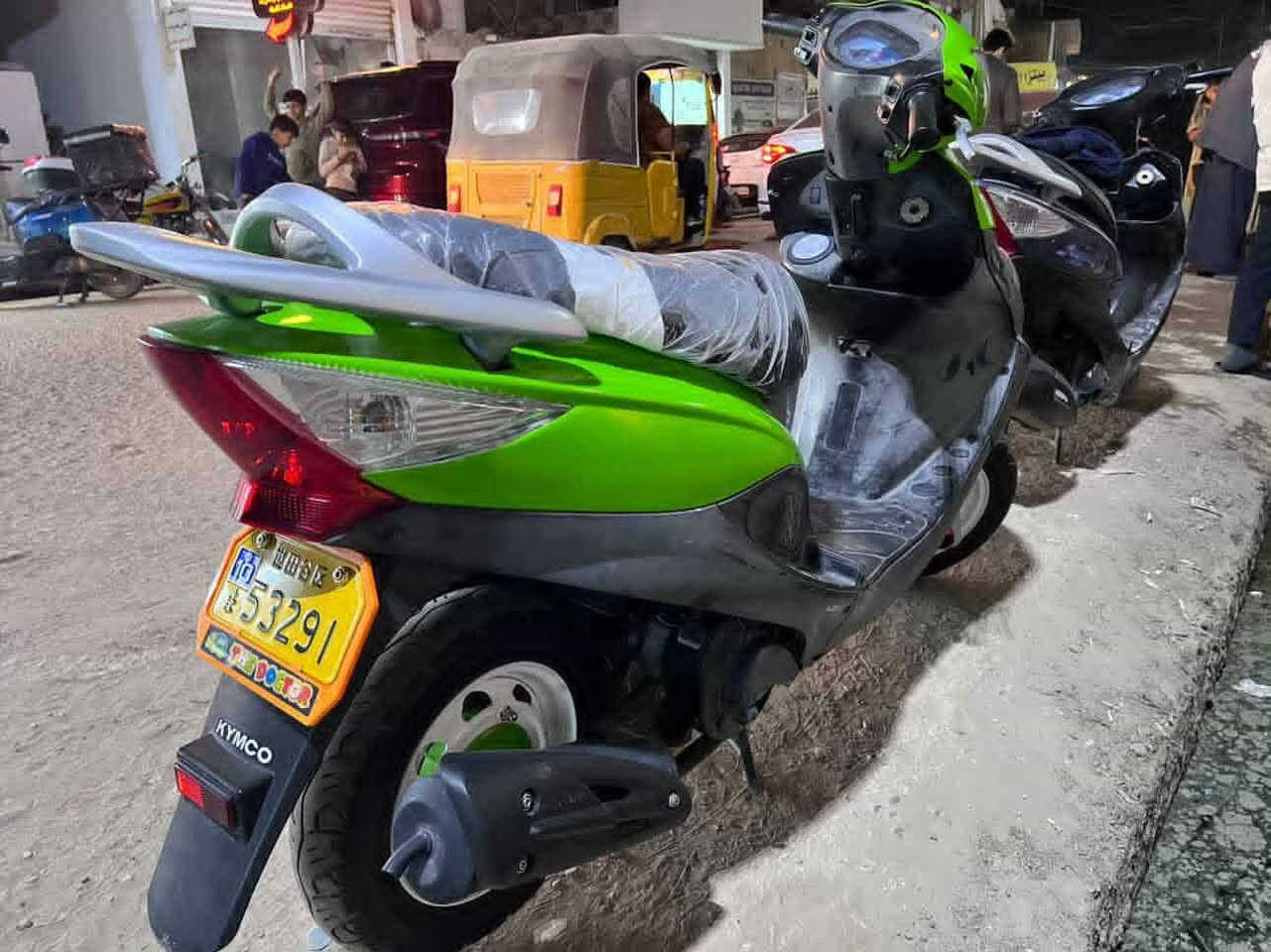 دراجه كامكوV2البيع كفاله عامه مصبوغه الجماليه كهربائيات شغاله نهضه ومعدل وصافيه لا خربطه خير من الله سعر الدراجه خاص مفتوح البكان رفاعي ***********
