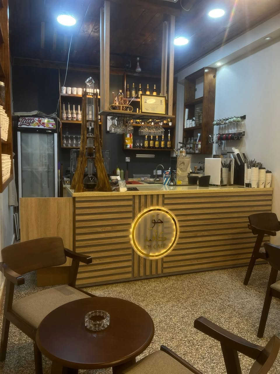 بار للبيع 

١- بارو والرفوف 
٧٥ نزاله مو ٦٠ الستندر

٢ - سماورتك:
٣- طباخ كنافه ابو عينين
٤- جهاز وافل

خمسه متر 

بغداد 

السعر والتفاصيل 

***********
