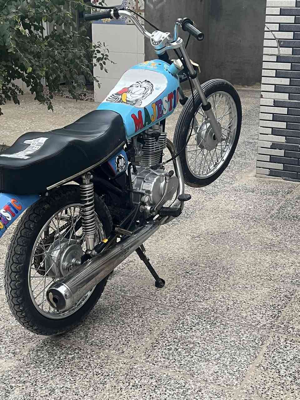 سلام عليكم دراجه مديل 18تعمير 25اوراقً اصولي مكفوله كفاله عامه سعر 800وبيه مجال مكان شطره هاذه رقمي ‭0788 751 9582‬
