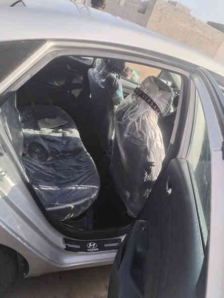 السلام عليكم اكسنت امريكي موديل ١٩
بدون دواخل فقط جاملغ ع بارد
ماشيه ٧٢ ميل
السعر ١٢٠ ***********
