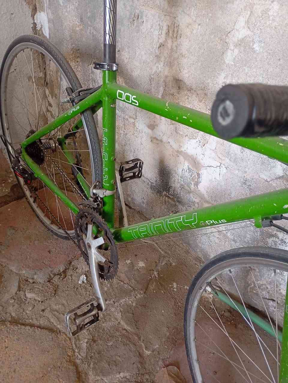 بايسكل وزن المنيوم خفيف رياضي 
للبيع 100 الف


**إذا كنت صاحب هذا الإعلان وتريد حذفه لأي سبب، رجاءا أرسل رسالة إلى الدعم الفني**
