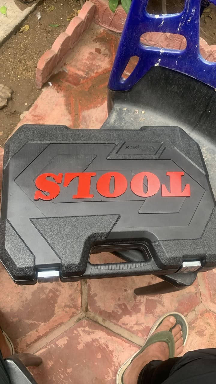 السلام عليكم اخوان كلة درجة اولى ويكال امانة اشالله 
عدة كامله اكثر من 130 قطعة السعر 90 الف
دريل بكد الكف بدون بطارية وبدون شاحنة ديولد الاصلي 45 قفل
حلوك صالنصة جارجر اوباما جالنجر ثكال وقفايصهن بيهن 75 الف
منشار دبل بطارية صغير سعرة 40 الف
دريلات عدد 2 واحد فقط بطارية وشاحنة سعرة 35 والثاني صندوك عدة ودبل بطارية سعرة 45
ستان مبايل ذكي وشحن بور بنك ويدعم شاحن الاسلكي سعرة فقط 10
منفاخ سعرة 12 الف
مكاني البياع حي الرسالة 
***********
