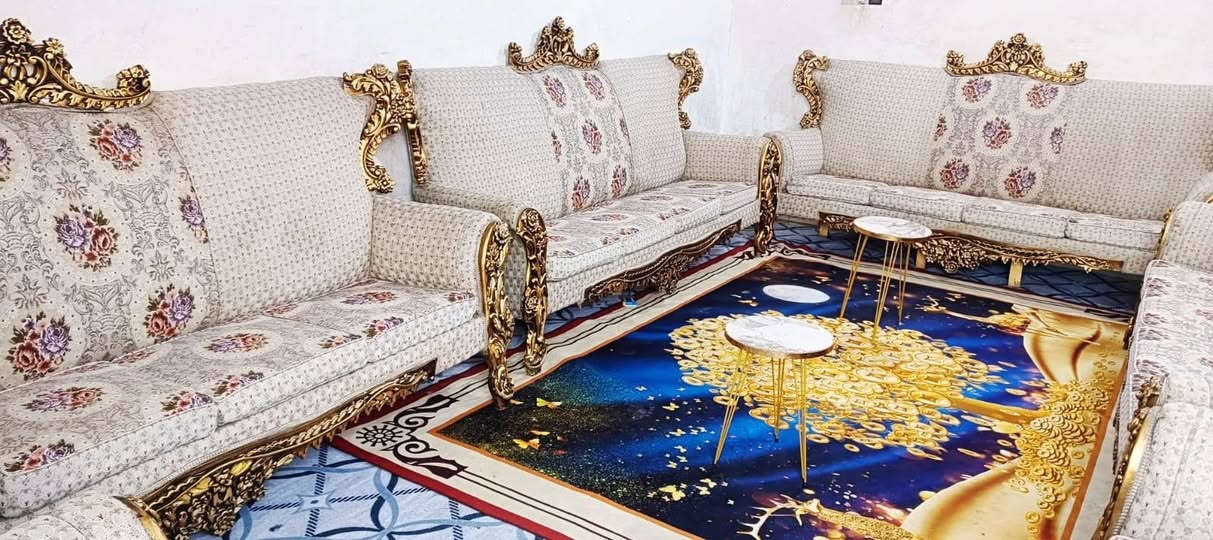 تخم 18 مقعد ملكي زان تزكام  نضيف جدن اي ضرر مابي
السعر 475 لعنوان كربلاء احي امن الداخلي يوجد توصيل  ***********
