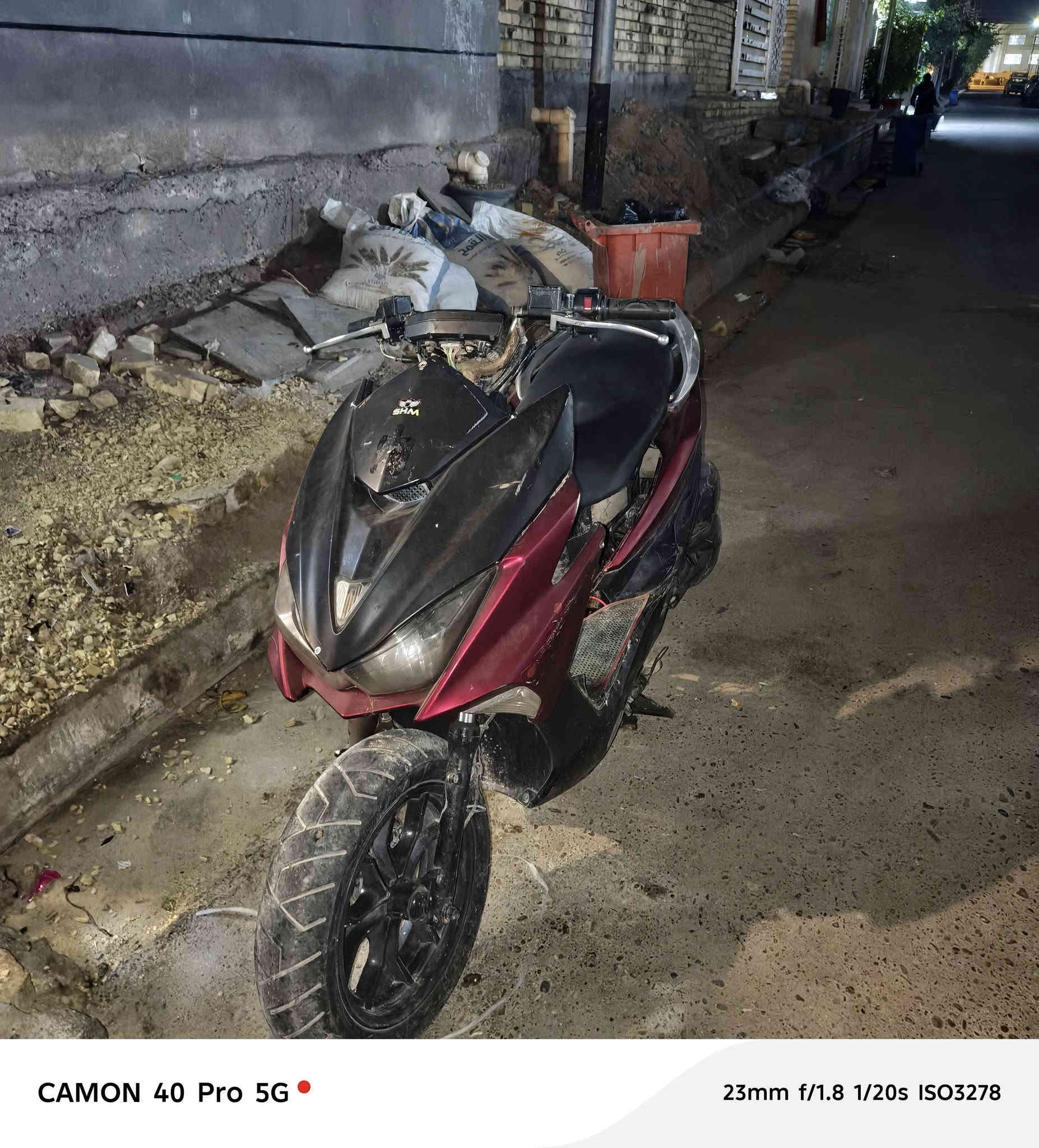 السلام عليكم عندي دراجه للبيع بس كاطعه ناريه فقط رقم جهاز ***********
