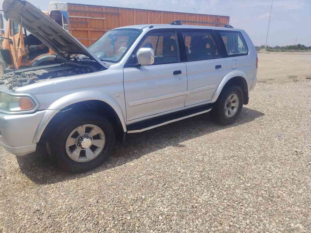 السلام عليكم متسوبيشي انتافيا ياباني اصل فور ويل 4×4  موديل 2006 رقم وسنويه وهزه جديده وبسمي  رقم مميز ((( دولي 373)))محرك 6 سلندر  والسياره كفاله من الحادث والكص والصبغ دواخل نضيفه تبريد ثلج ويه السويج ادامه كامله للسياره تخم تاير جديد وحداده جديده جاهزه السياره من كلشي تحويل ثاني يوم سياره بكانه واسط كوت *********** عل خط ومتوفر واتساب
